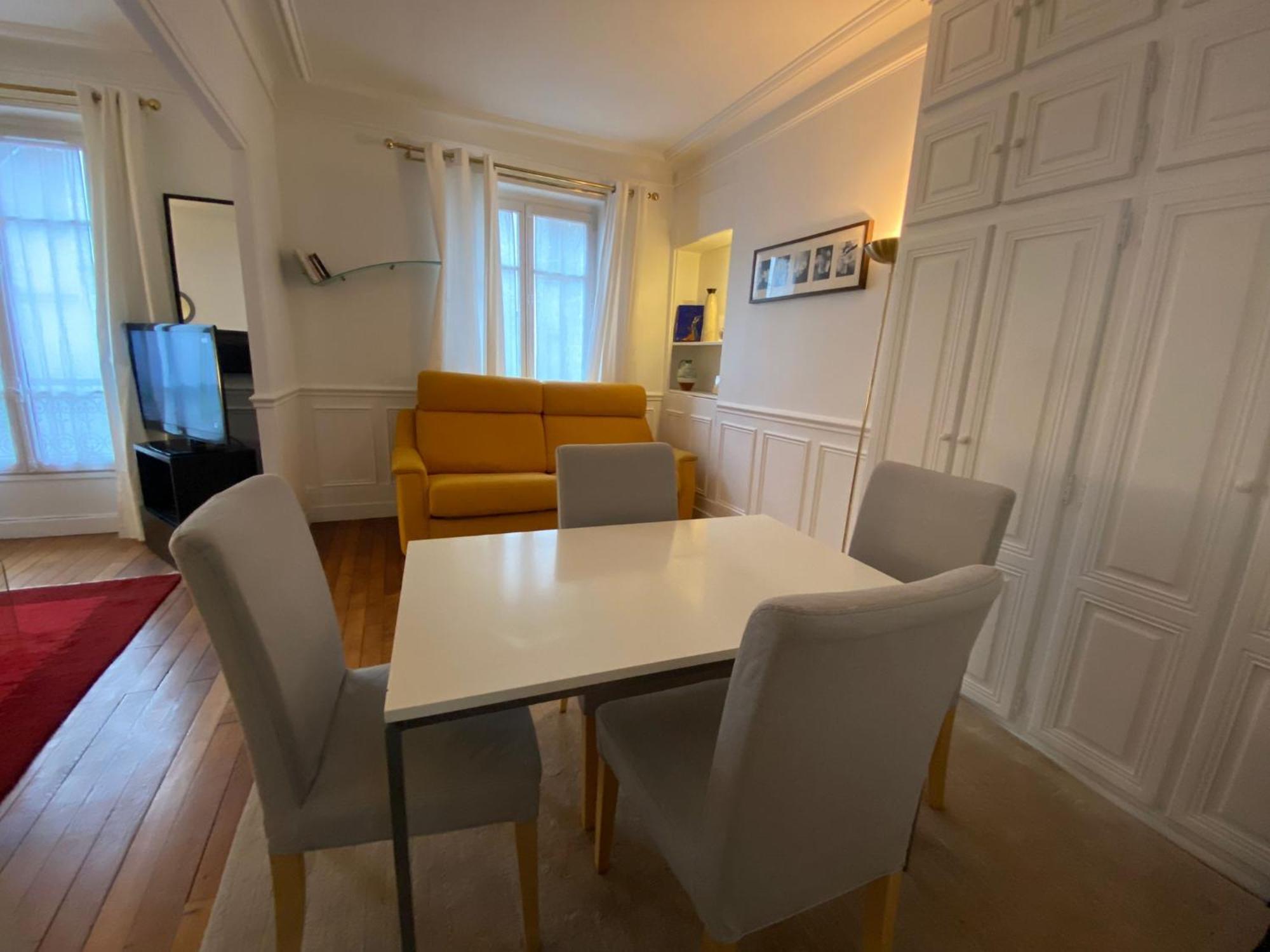 Apartment Motte Picquet Theatre